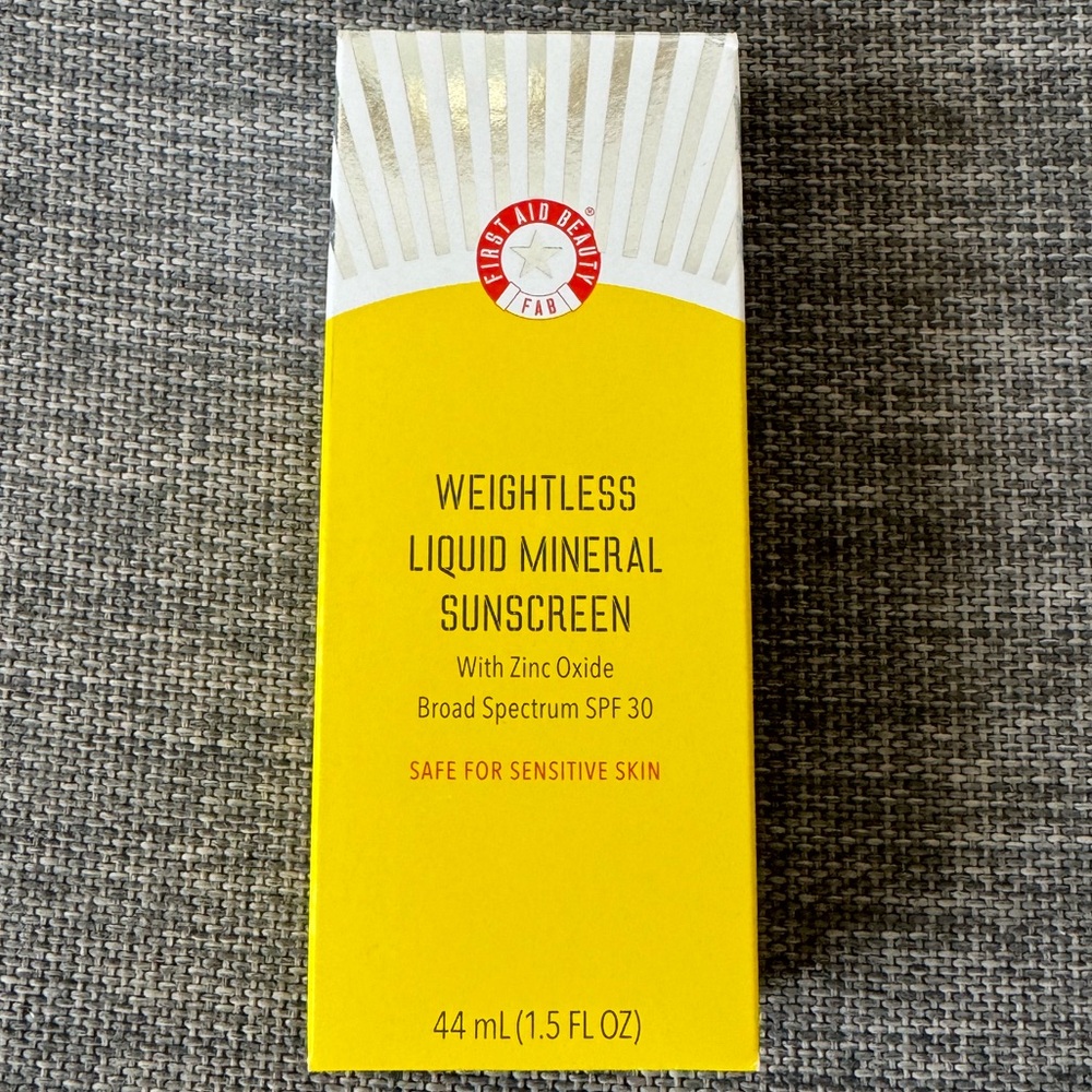 First Aid Beauty Weightless Liquid Mineral Sunscreen SPF 30